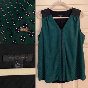 Tommy Hilfiger V neck sleeveless blouse size XL